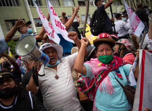 Pedro Castillo se salva de destitución foto AFP
