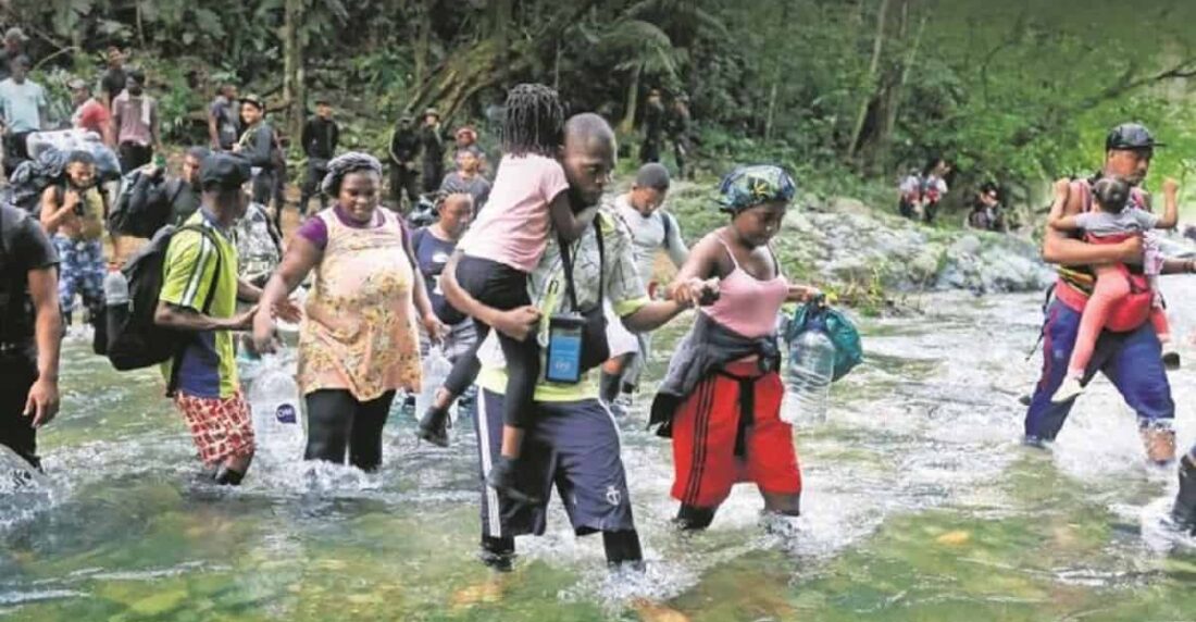 venezolanos Migrantes cruzan Guatemala el Darién, cada vez hay más venezolanos. Foto EFE