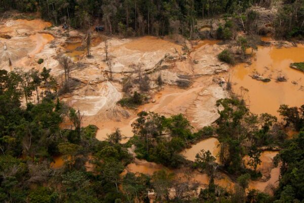 Minería en tieras indígenas es un problema nacional