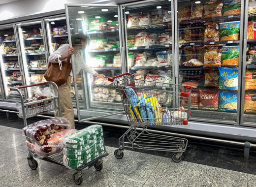 Economía venezolana sufre otro frenazo