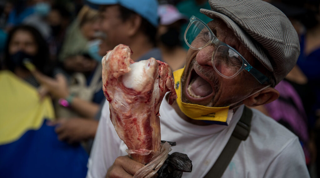 Gobierno firma con la ONU mientras sigue la crisis humanitaria