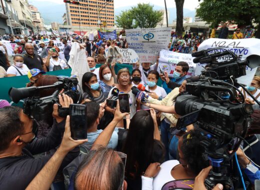 Trabajadores públicos en protesta agosto 2022 Foto Daniel Hernández/El Estímulo