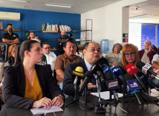 ONG se defienden ante nueva amenaza legal, durante visita de Türk