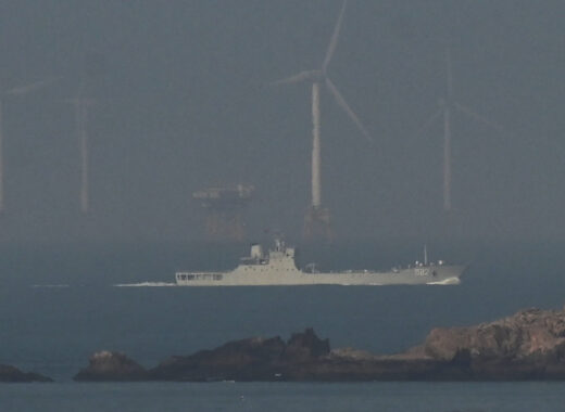 China calienta escenario en Taiwán