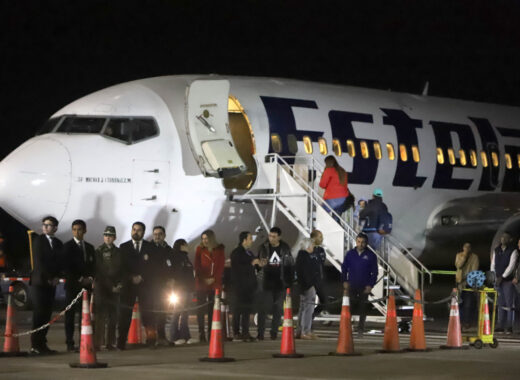 Venezolanos salen desde Chile