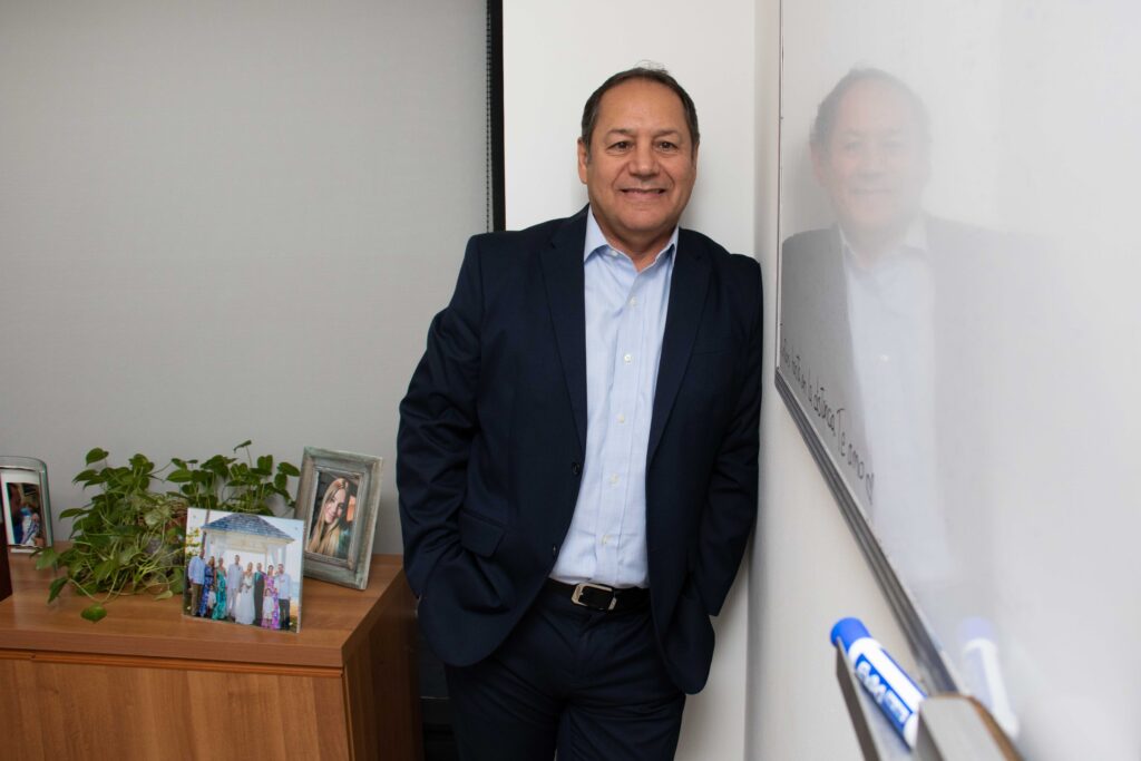 "Cartas a Ignacio": el nuevo libro de Ricardo Adrianza es una guía para la felicidad