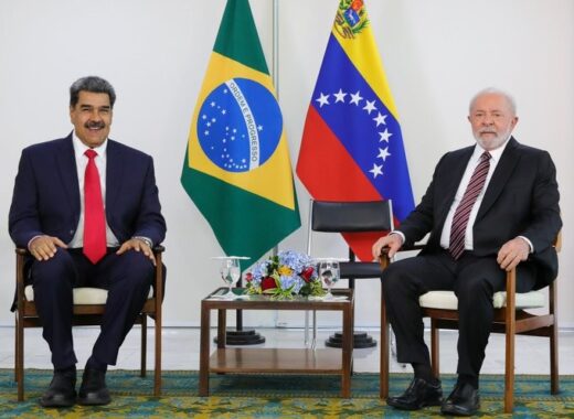Lula arropa a maduro en Brasilia