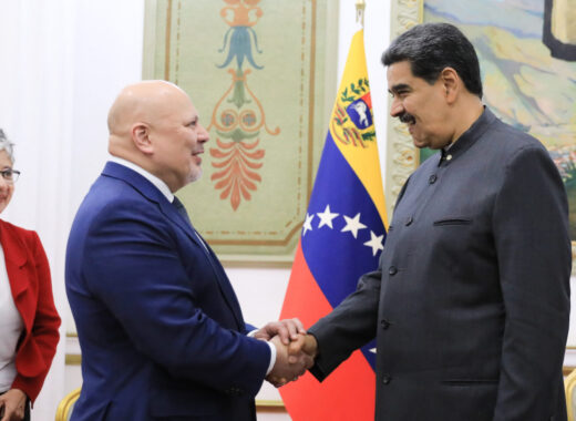 Karim Khan se deshace en elogios a Maduro AFP Foto