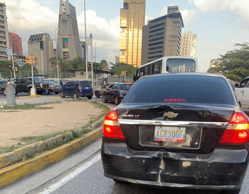 El carro de la víctima de este crimen sin castigo