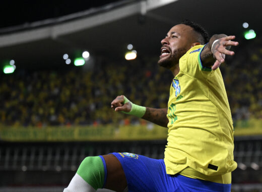Neymar supera a Pelé. Foto AFP