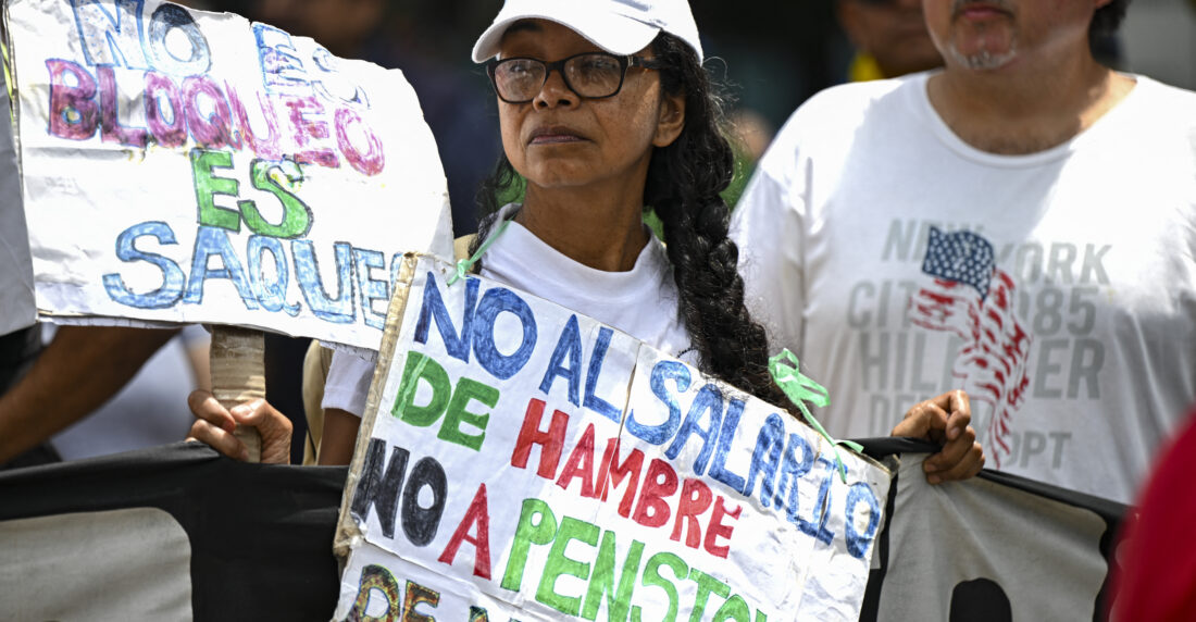 Protestas de Educadores. Foto Yuri Cortez AFP