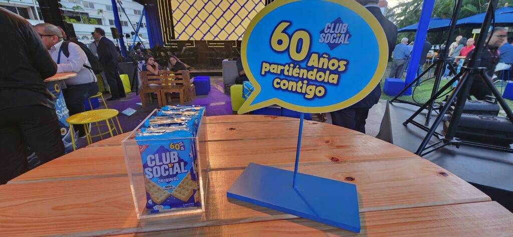 Club Social