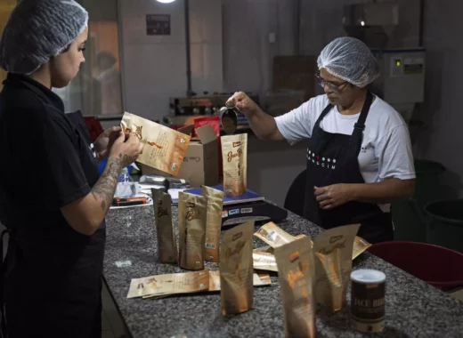 café pájaro