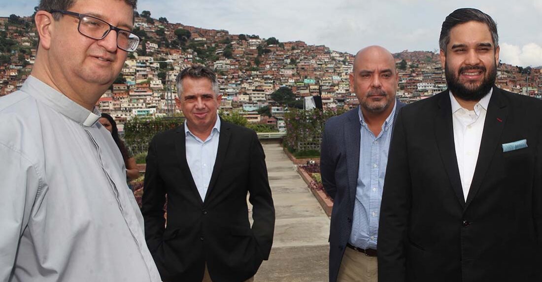 Estudiantes de la UCAb RECHAZAN visita de Nicolás Maduro Guerra