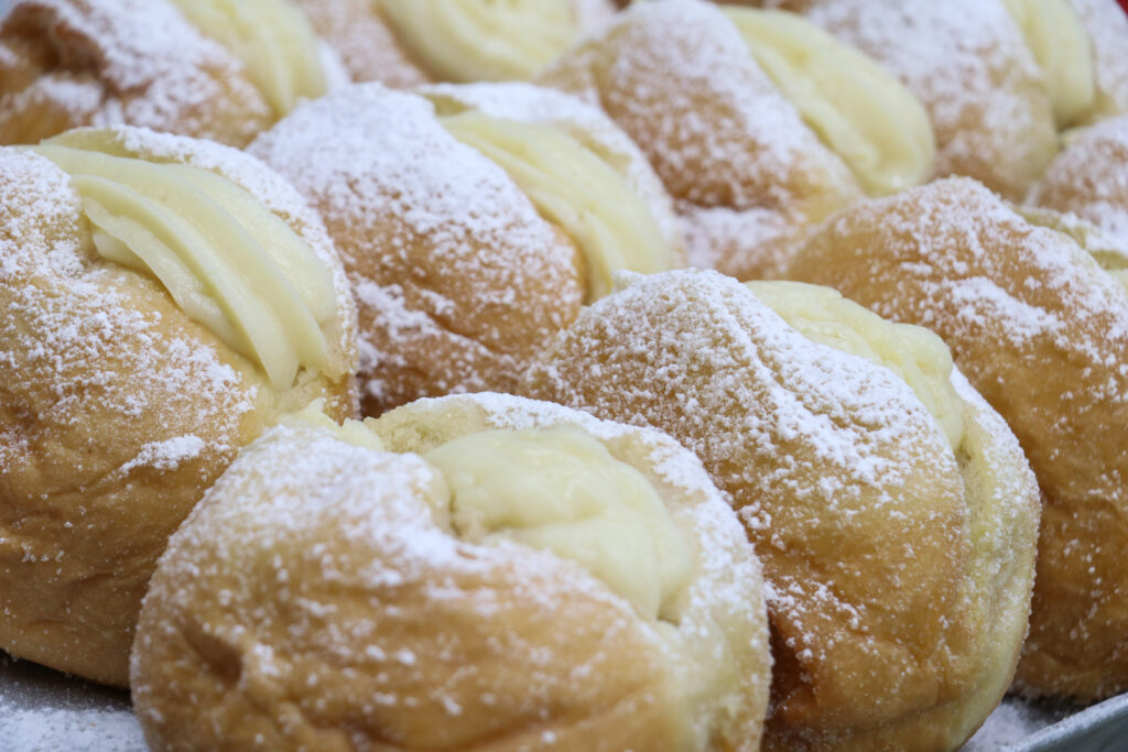 Pastelería El Cisne