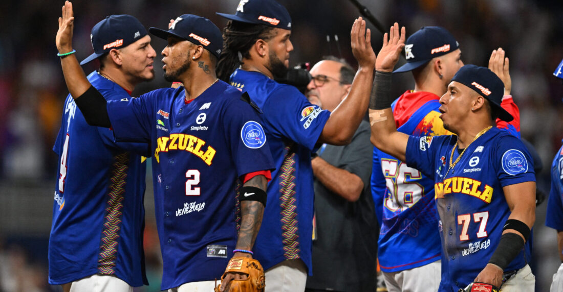 Tiburores en Serie del Caribe