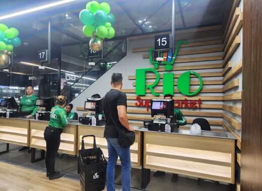 Rio Supermarket El Recreo