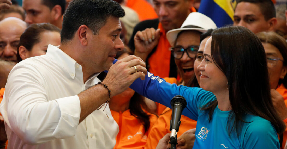 adán chávez