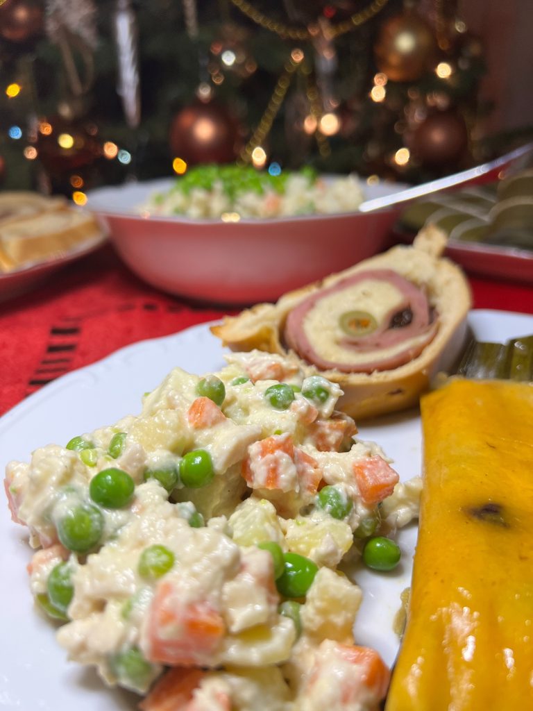 Ensalada de gallina la virreina de la navidad venezolana