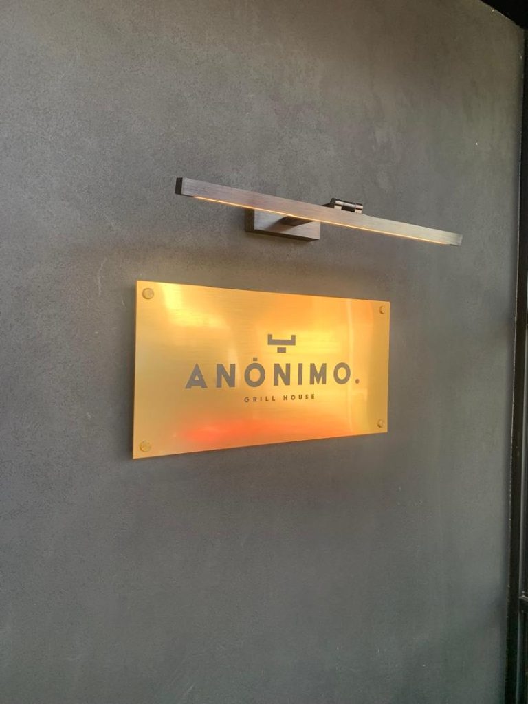 Anónimo reabre Anónimo regresa con un nuevo concepto (y otros precios)