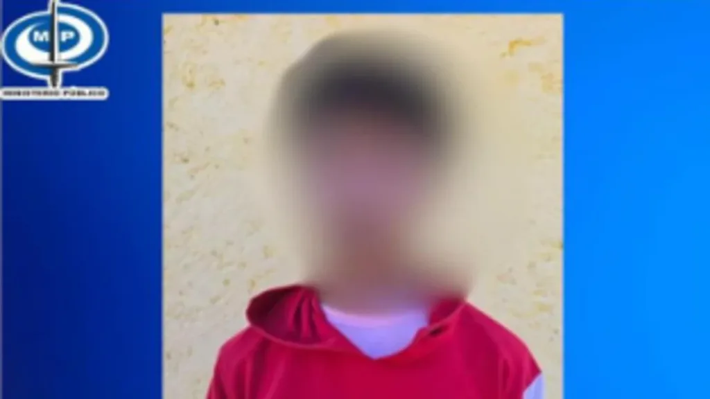 Imputan por homicidio frustrado a joven que lanzó a otro por un barranco en liceo de El Hatillo