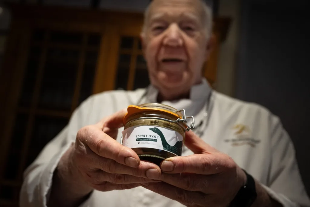 Productores franceses buscan elaborar foei gras con métodos menos crueles