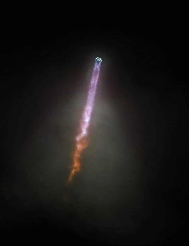 La empresa espacial de Jeff Bezzos pone su primer cohete en órbita 