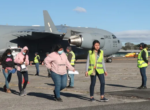 Estados Unidos dice que logró acuerdo de expulsión de migrantes con México