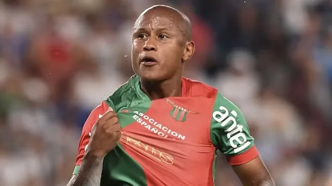 Hallan muerto al futbolista uruguayo Mathías Acuña dentro de un armario en Ecuador