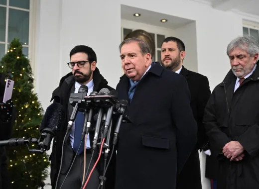 edmundo gonzález exige liberación inmediata de María Corina Machado