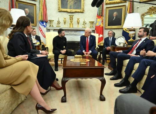Round Trump-Zelenski: Moscú aplaude y Europa reafirma apoyo a Ucrania