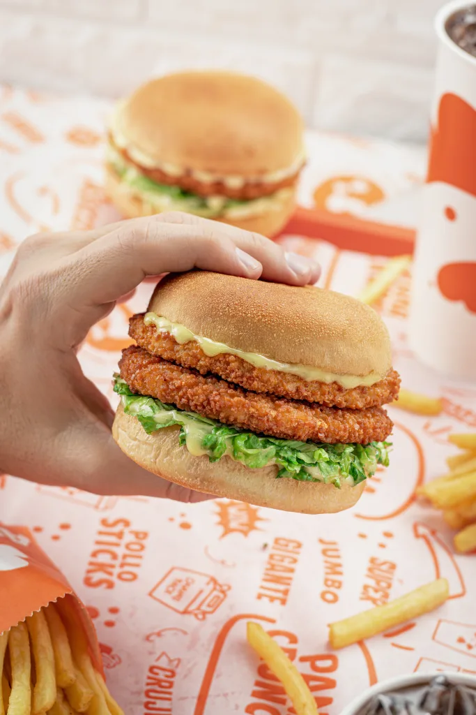Arturos lanza la nueva hamburguesa Mayo Crunch: ¿qué tiene de diferente?