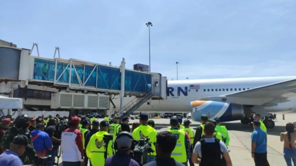 vuelo migrantes venezolanos vuelta a la patria