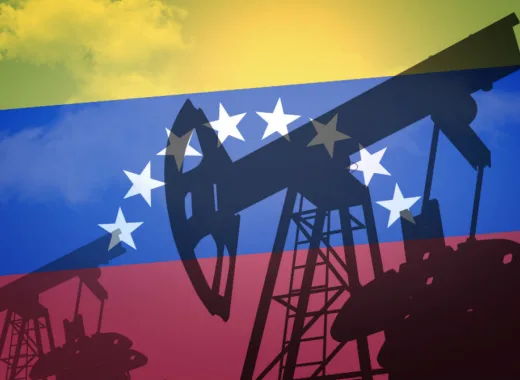 Venezuela petróleo Predecir lo que pasará en la economía venezolana siempre ha sido un reto debido a la volatilidad con la que el país vive desde hace décadas. Sin embargo, la salida de Nicolás Maduro de la silla presidencial y la influencia que ahora tiene EE.UU. en el manejo político y económico de Venezuela reajusta las perspectivas en el corto, mediano y largo plazo. economia venezolana despues salida maduro