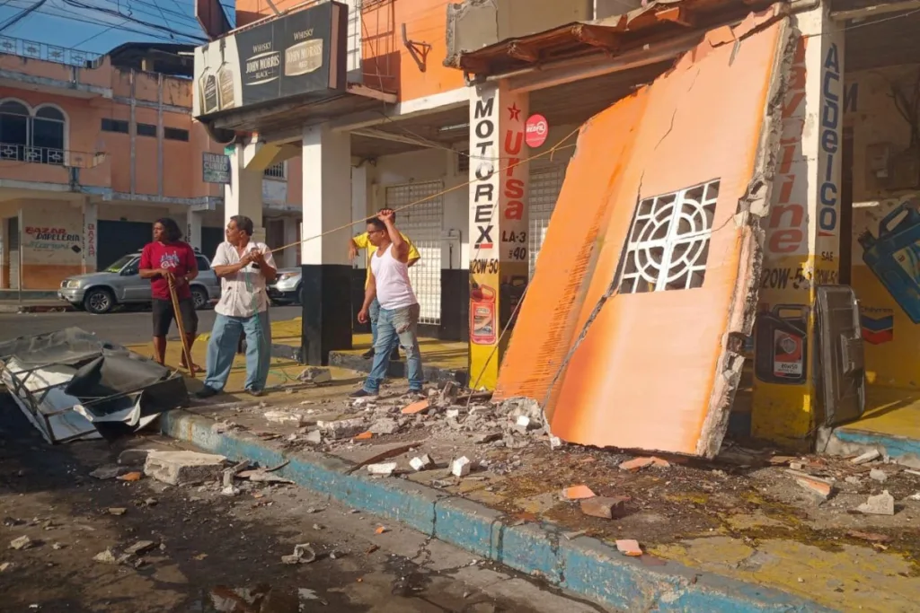 Sismo en Ecuador deja varios heridos y casas destruidas