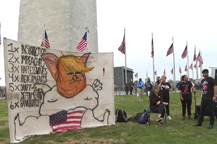 Decenas de miles de personas protestan contra Trump en EE.UU. (fotos)