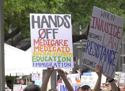 Decenas de miles de personas protestan contra Trump en EE.UU. (fotos)