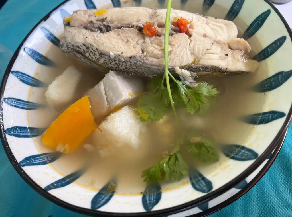 El mejor sancocho de pescado está en Patanemo y lo hace La Bokaina