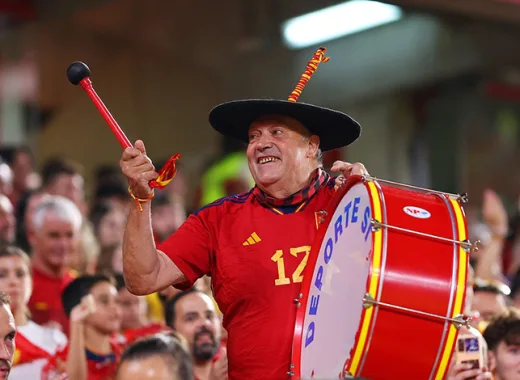Muere Manolo el del bombo, el más insigne aficionado de la selección española
