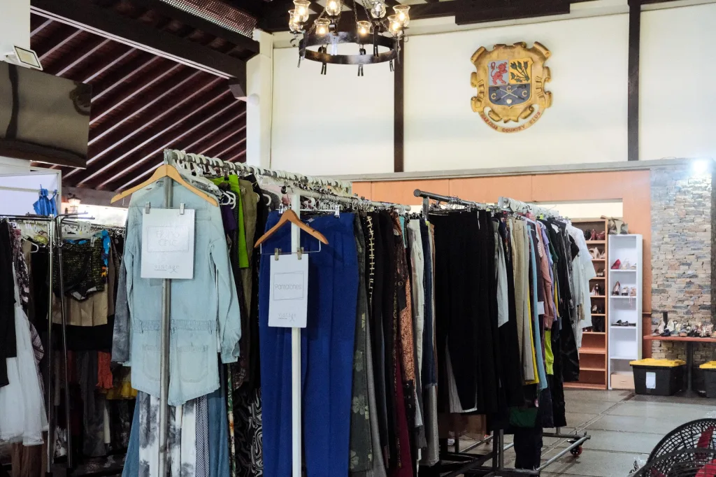 Gran Salón Vintage Fundaprocura, más de 3000 piezas a la venta