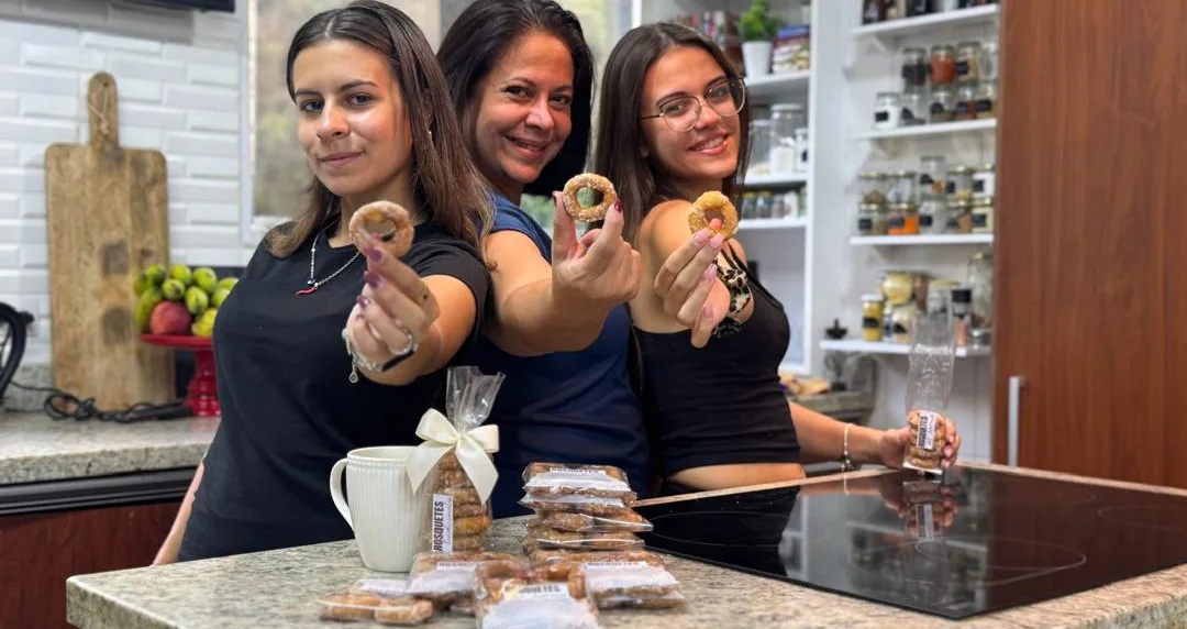 Mora Afonso: la bendición de las rosquitas en su rol de mamá