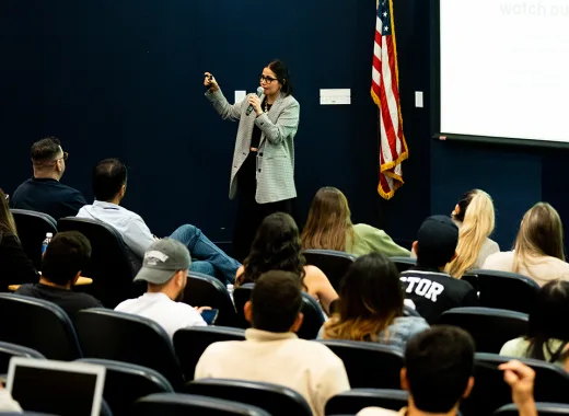 podcast alexandra colmenarez