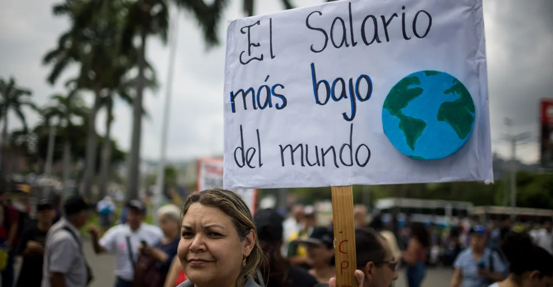 Venezolanos exigen aumento real de salario