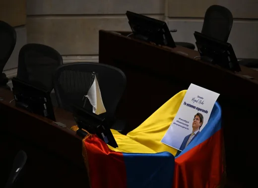 Caso Miguel Uribe: Petro denuncia extraño comportamiento de los escoltas