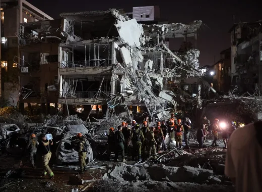 Recrudece la guerra en Medio Oriente: Israel e Irán se atacan con todo su poderío