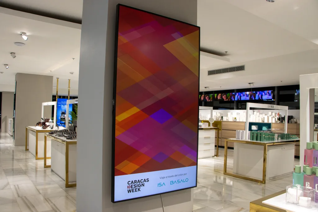 Galería Avanti se llena de color por la Caracas Design Week: disfruta de la obra temporal de Isabel Basalo