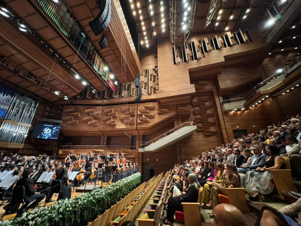 Bancamiga y el Colegio Jefferson crearán primer programa de robótica e IA en el país