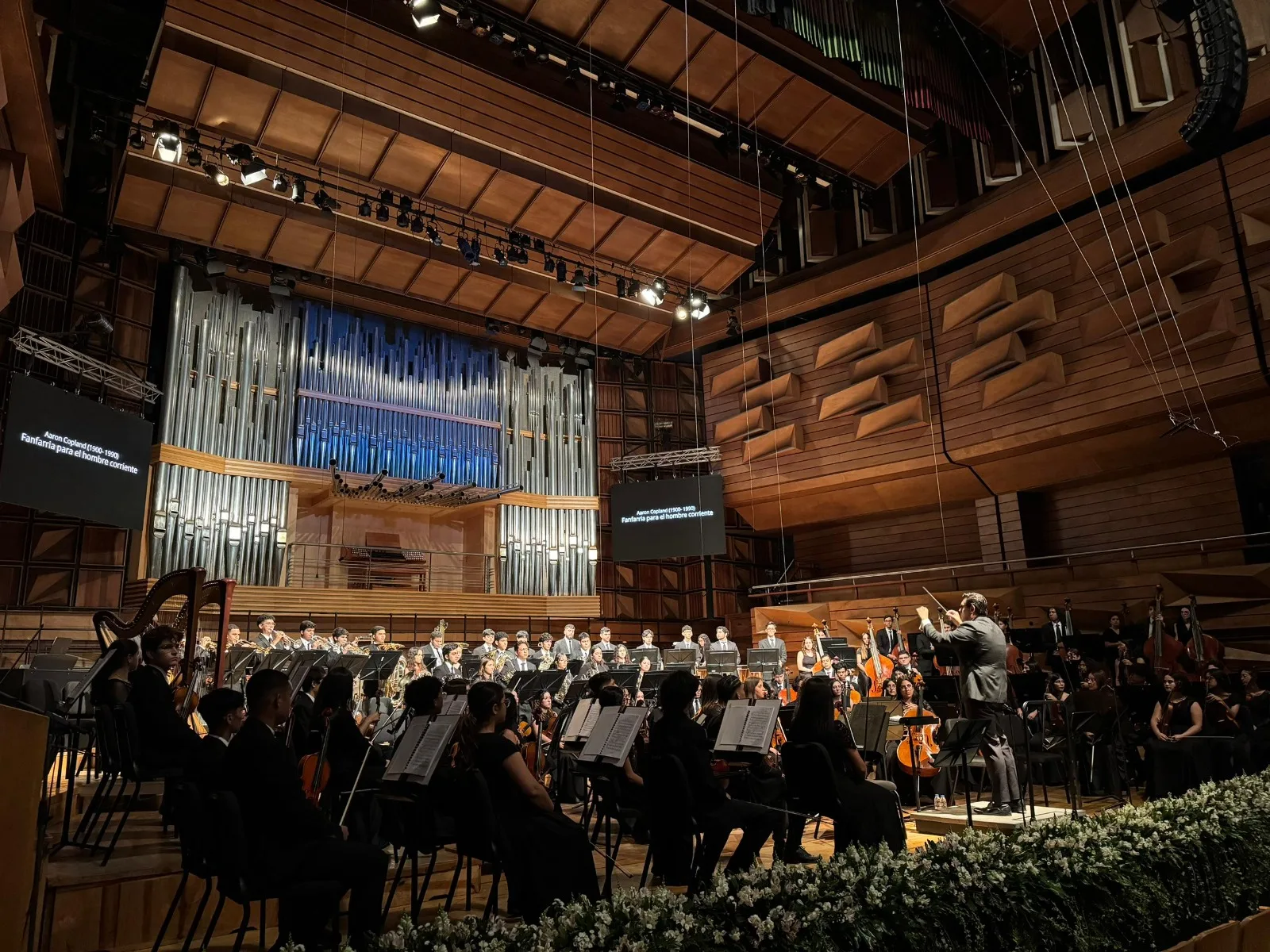 Bancamiga y el Colegio Jefferson crearán primer programa de robótica e IA en el país