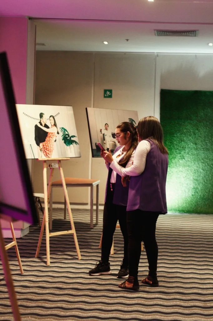 Lo que no se ve: una exposición itinerante que visibiliza la violencia de género desde el arte 