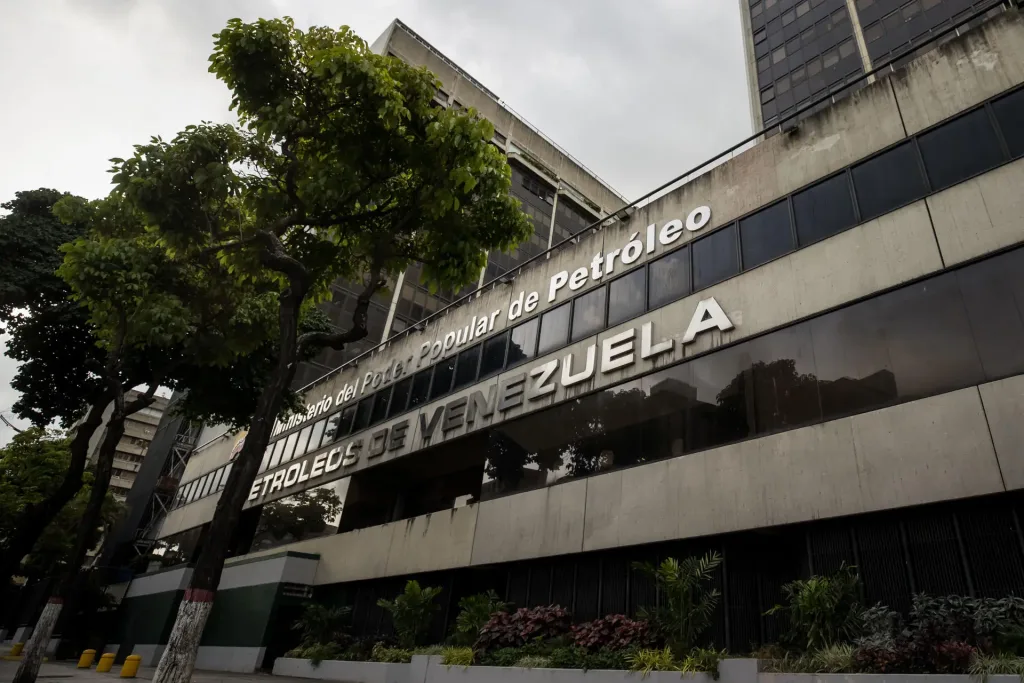 Pdvsa consigue nuevas petroleras